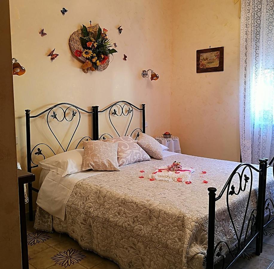 La Casina Di Vanni - Casa Vacanza Nel Cuore Del Salento Arnesano Exterior photo